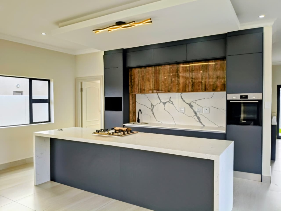 4 Bedroom Property for Sale in Fountains Estate Eastern Cape